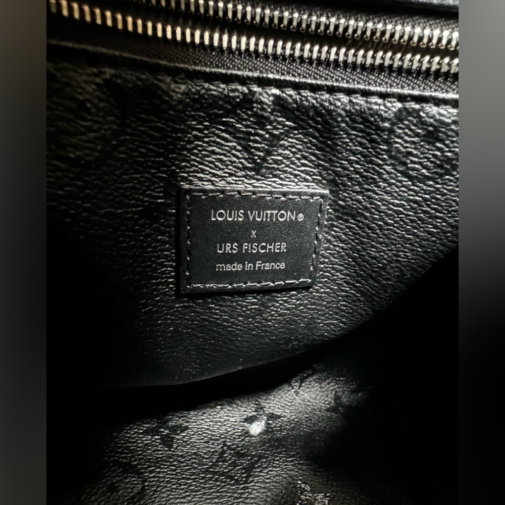 LV Speedy Bandouliere Urs Fischer Tufted Monogram Canvas 25 - Picture 4 of 15